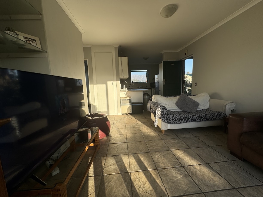 To Let 2 Bedroom Property for Rent in Greenways Golf Estate Western Cape